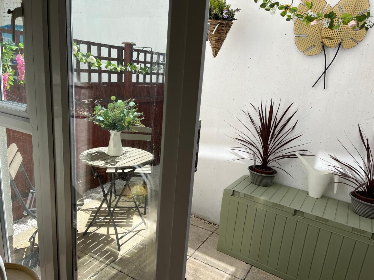 Town Centre White House Apartment Bournemouth Bagian luar foto