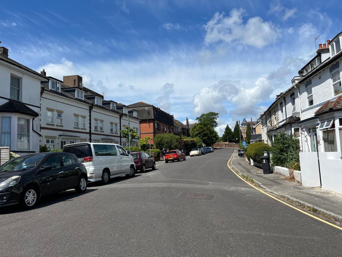 Town Centre White House Apartment Bournemouth Bagian luar foto