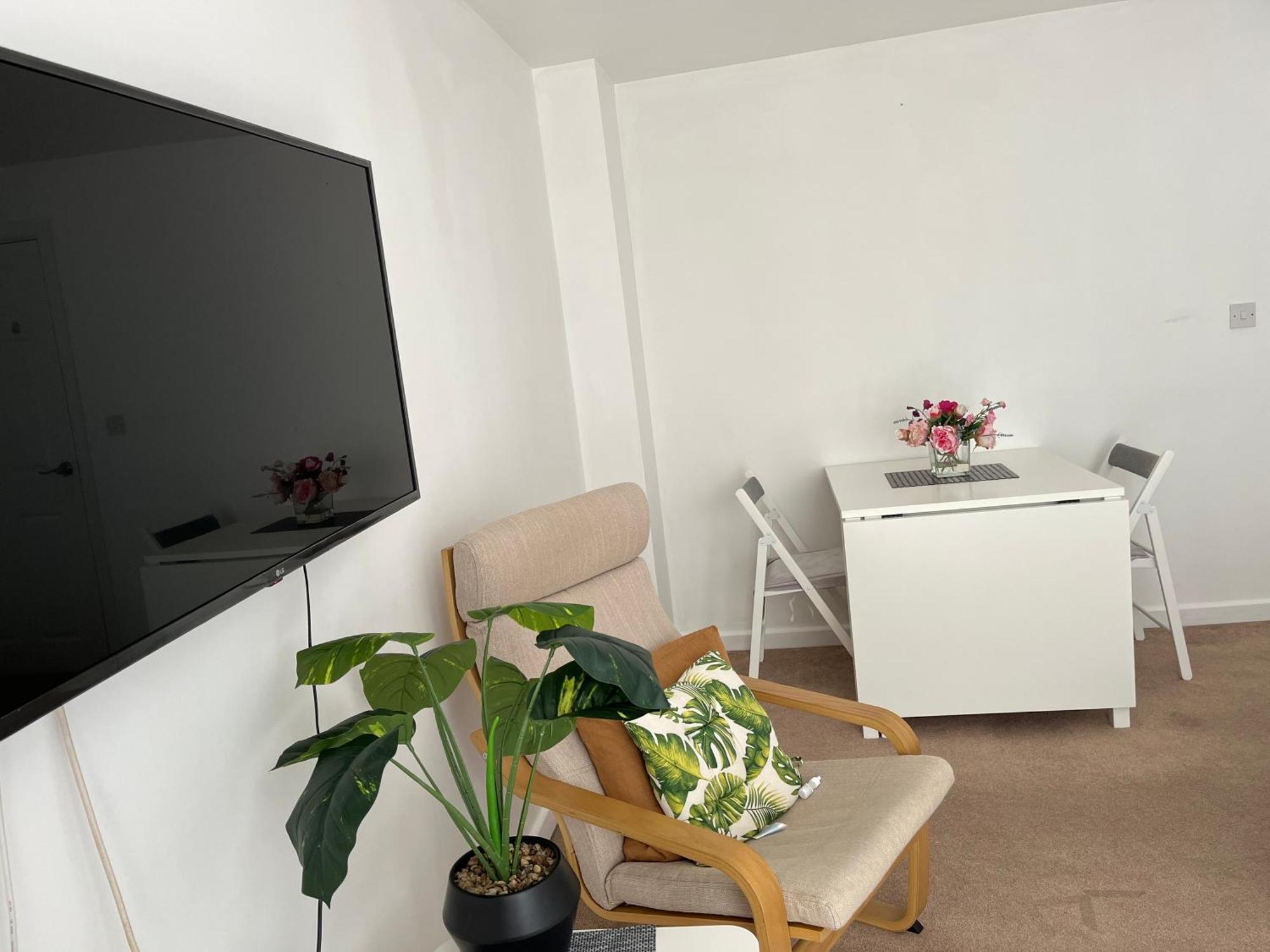 Town Centre White House Apartment Bournemouth Bagian luar foto